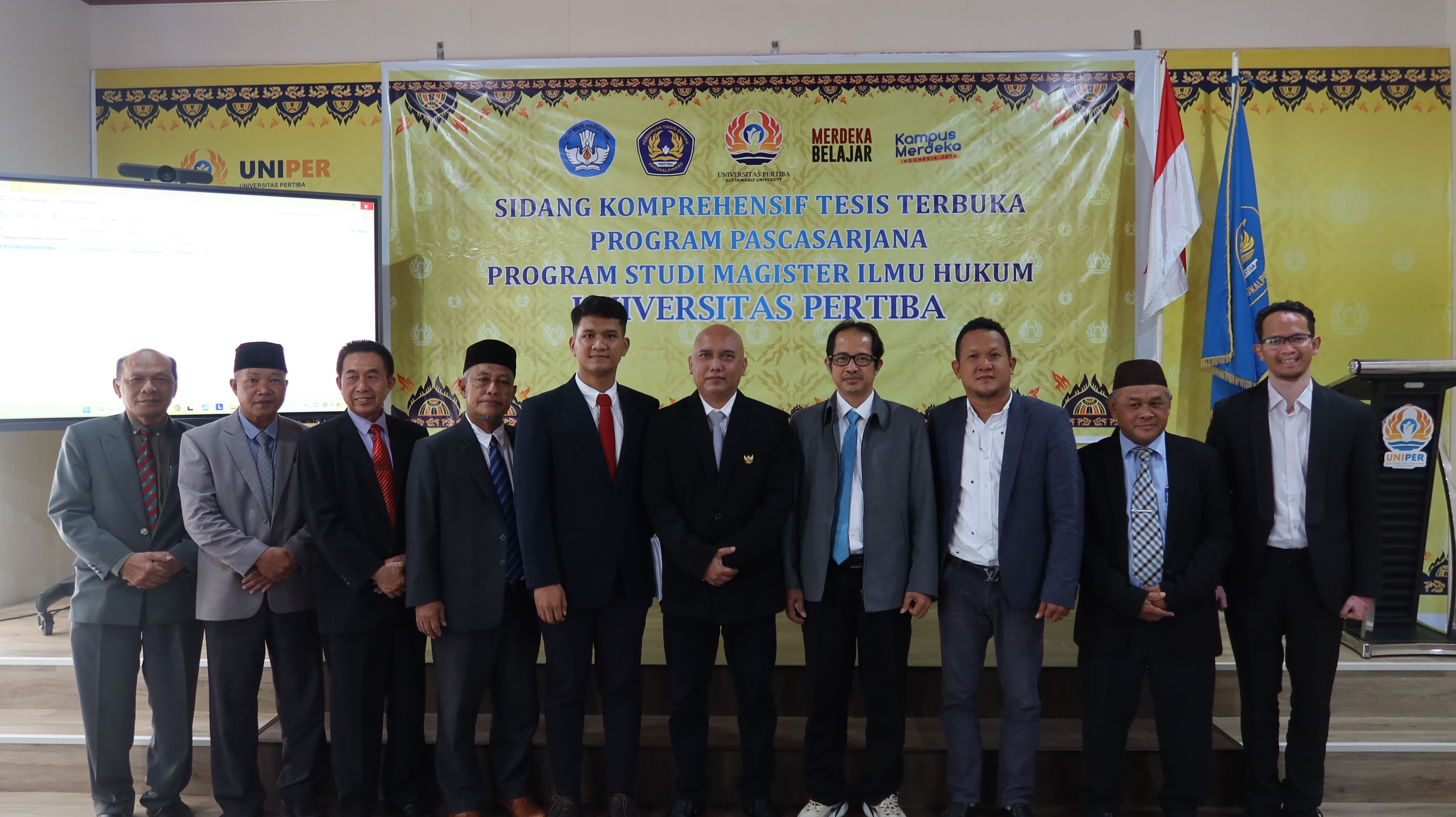 21 Mahasiswa Program Studi Magister Ilmu Hukum UNIPER Mengikuti Sidang Komprehensif Tesis Periode 2 Tahun 2024