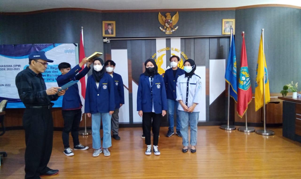 Ketua STIE PERTIBA Wargianto  Lantik Elisa sebagai ketua DPM