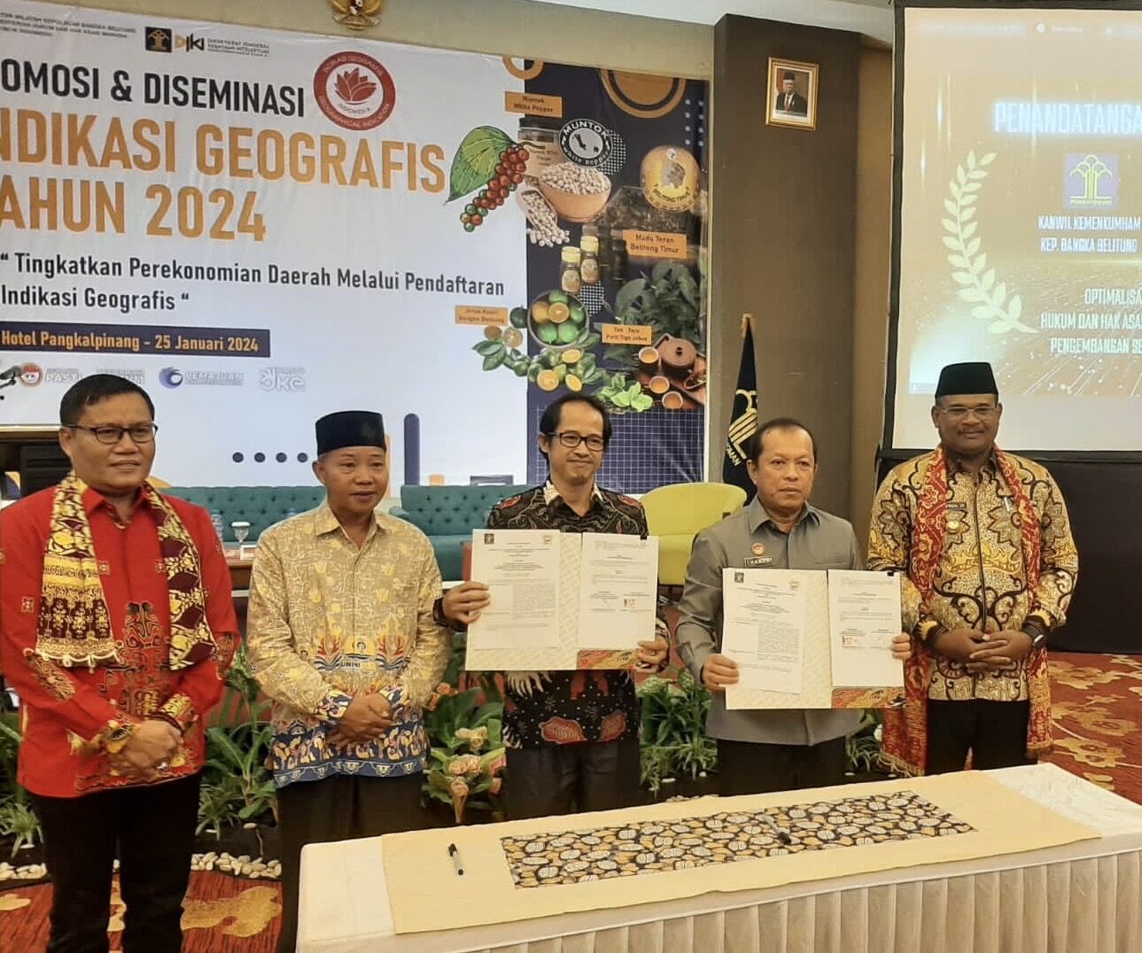 Penandatangan Kerja Sama Antara Kementrian Hukum dan Hak Asasi Manusia dengan Universitas Pertiba di Hotel Swiss-Bell, Pangkalpinang