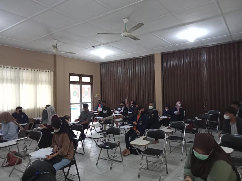 Suasana  Pelaksanaan Ujian Akhir Semester (UAS) Ganjil Tahun Akademik 2021/2022 untuk Program Sarjana