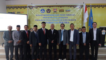 21 Mahasiswa Program Studi Magister Ilmu Hukum UNIPER Mengikuti Sidang Komprehensif Tesis Periode 2 Tahun 2024